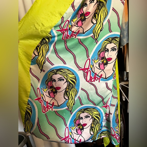 Limited Edition Detox Robe (RuPaul’s Drag Race) - Picture 6 of 7